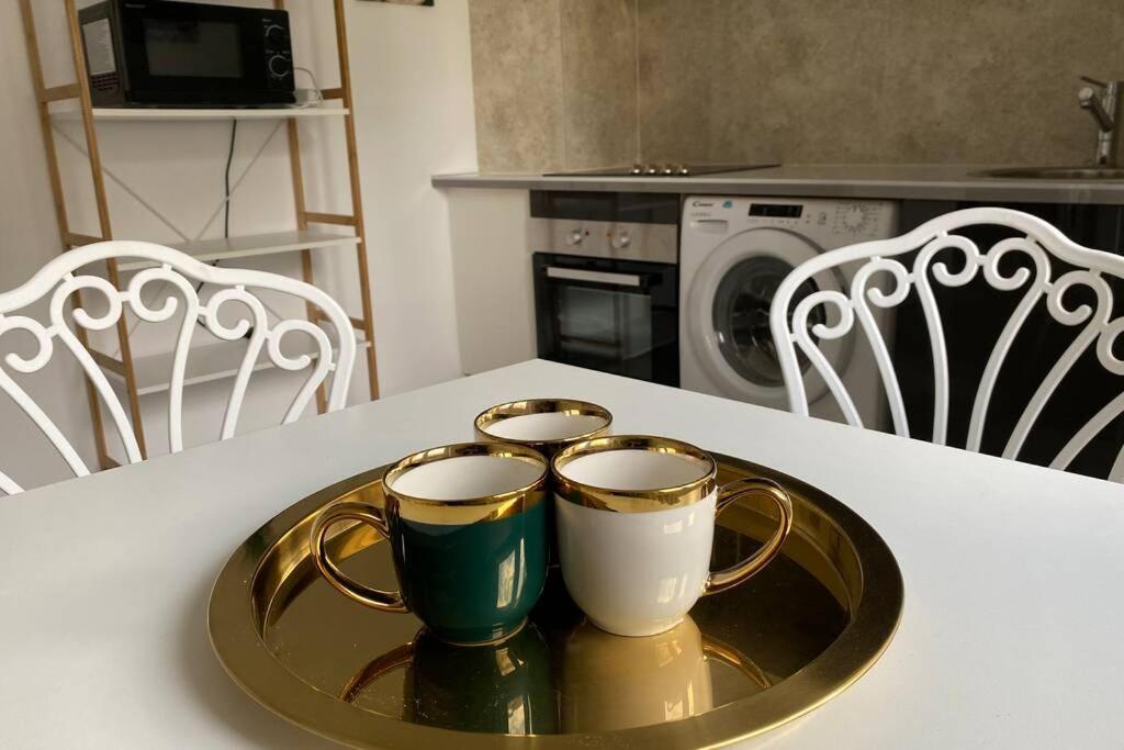 ブカレストNew Luxury Flat In Front Of The Parliament At Uniriiアパートメント エクステリア 写真